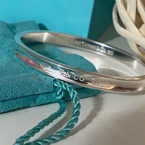 Tiffany & Co. 1837 Narrow Bangle Bracelet {Retired
